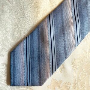 Awareness Kenneth Cole Silk Tie Blue striped